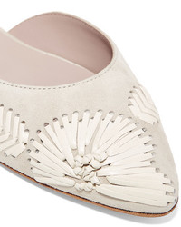 Ballerines en daim brodées beiges AERIN