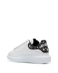 Baskets basses à clous blanches Alexander McQueen