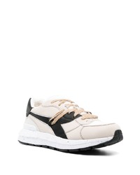 Baskets basses beiges Diadora