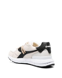 Baskets basses beiges Diadora