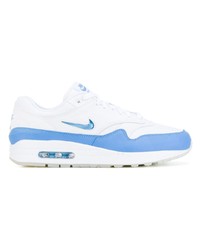 Baskets basses blanc et bleu Nike