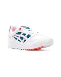 Baskets basses blanc et bleu Asics