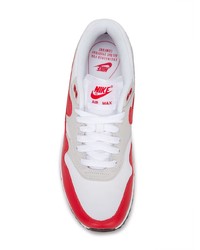 Baskets basses blanc et rouge Nike