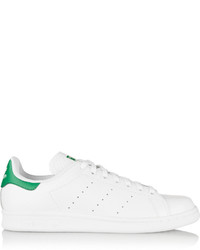 Baskets basses blanc et vert adidas