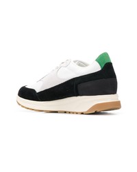 Baskets basses blanches et noires Common Projects