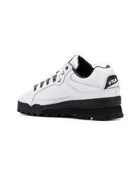 Baskets basses blanches et noires Fila