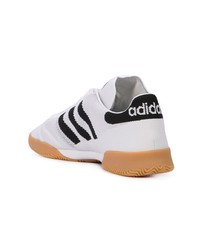 Baskets basses blanches adidas