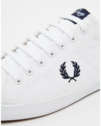 Baskets basses blanches Fred Perry