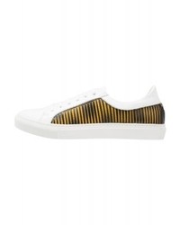 Baskets basses blanches KIOMI
