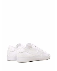 Baskets basses blanches Nike