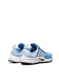 Baskets basses bleu clair Nike