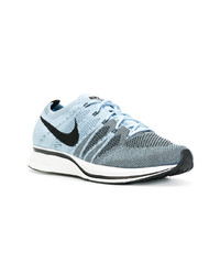 Baskets basses bleu clair Nike