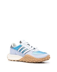 Baskets basses bleu clair adidas