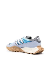 Baskets basses bleu clair adidas