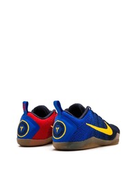 Baskets basses bleu marine Nike