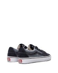 Baskets basses bleu marine Vans