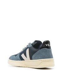 Baskets basses bleu marine Veja