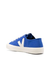 Baskets basses bleues Veja