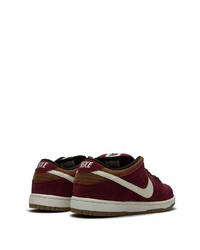 Baskets basses bordeaux Nike