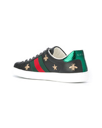 Baskets basses brodées noires Gucci