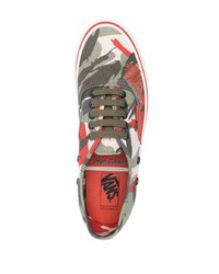 Baskets basses camouflage olive Vans