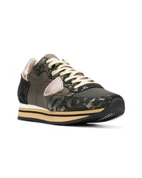 Baskets basses camouflage olive Philippe Model