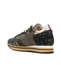 Baskets basses camouflage olive Philippe Model