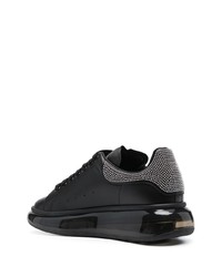 Baskets basses en cuir à clous noires Alexander McQueen