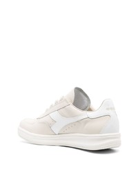 Baskets basses en cuir beiges Diadora