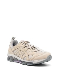 Baskets basses en cuir beiges Asics