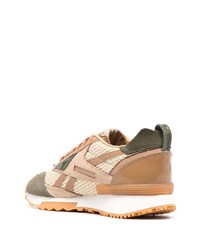 Baskets basses en cuir beiges Reebok