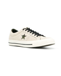 Baskets basses en cuir beiges Converse