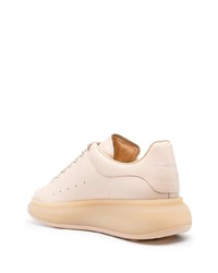 Baskets basses en cuir beiges Alexander McQueen