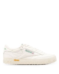 Baskets basses en cuir beiges Reebok