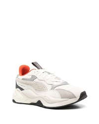 Baskets basses en cuir beiges Puma