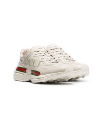 Baskets basses en cuir beiges Gucci