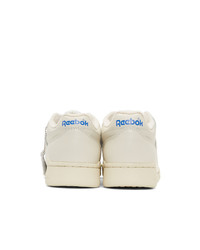 Baskets basses en cuir beiges Reebok Classics