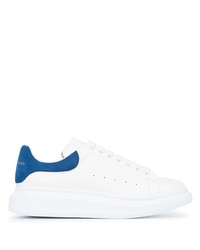 Baskets basses en cuir blanc et bleu marine Alexander McQueen