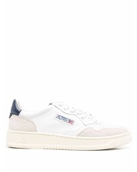 Baskets basses en cuir blanc et bleu marine AUTRY