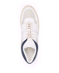 Baskets basses en cuir blanc et bleu marine Common Projects