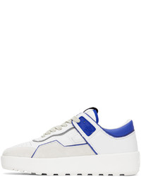 Baskets basses en cuir blanc et bleu marine Moncler