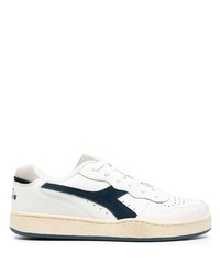 Baskets basses en cuir blanc et bleu marine Diadora