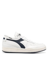 Baskets basses en cuir blanc et bleu marine Diadora