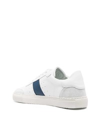 Baskets basses en cuir blanc et bleu marine Axel Arigato