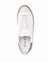 Baskets basses en cuir blanc et bleu marine D.A.T.E