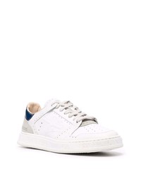 Baskets basses en cuir blanc et bleu marine Premiata