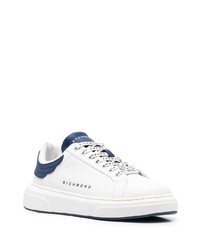 Baskets basses en cuir blanc et bleu marine John Richmond