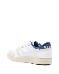 Baskets basses en cuir blanc et bleu marine Reebok