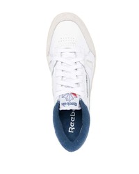 Baskets basses en cuir blanc et bleu marine Reebok