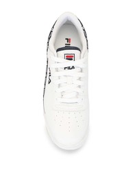 Baskets basses en cuir blanc et bleu marine Fila